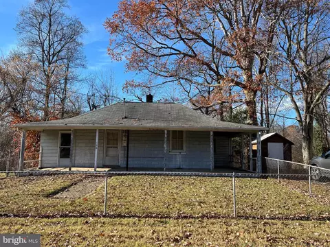 128 Cool Spring Rd, Fredericksburg, VA 22405