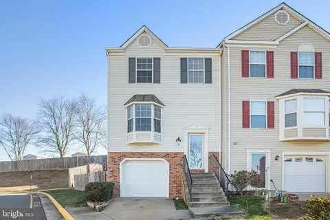 101 Wimbeldon Ct #203, Stafford, VA 22556