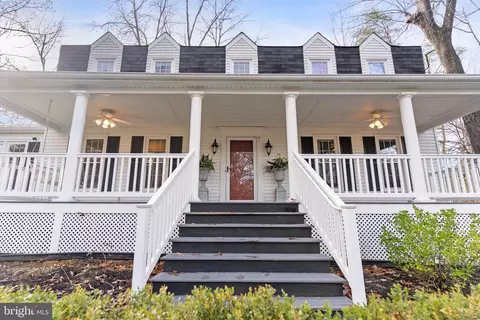 2013 Midshipman Dr, Stafford, VA 22554