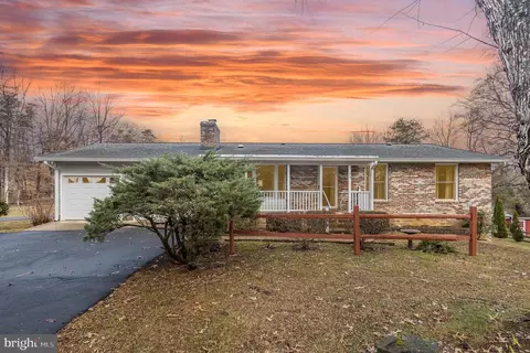 35 Ebenezer Church Rd, Stafford, VA 22556
