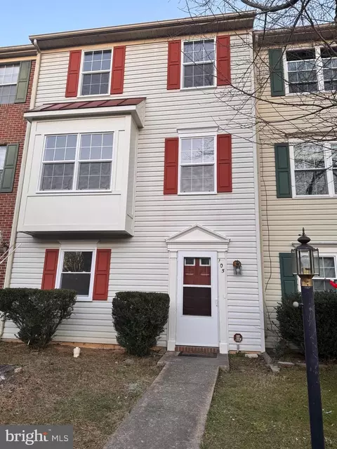 105 Abby Ln, Fredericksburg, VA 22405