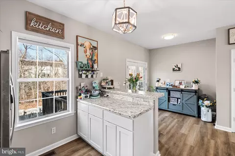 102 Dundee Pl, Fredericksburg, VA 22405