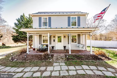 1163 Truslow Rd, Fredericksburg, VA 22406