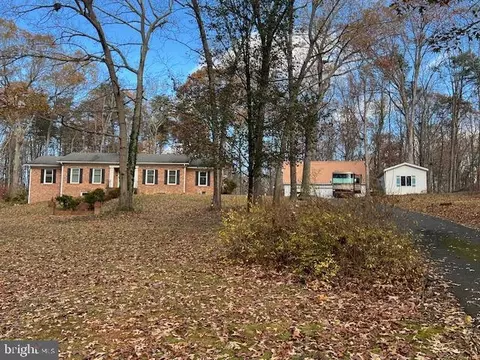 126 Clark Patton Rd, Fredericksburg, VA 22406