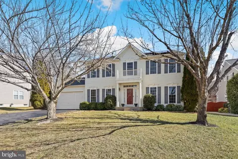 5 Marble Ct, Fredericksburg, VA 22406