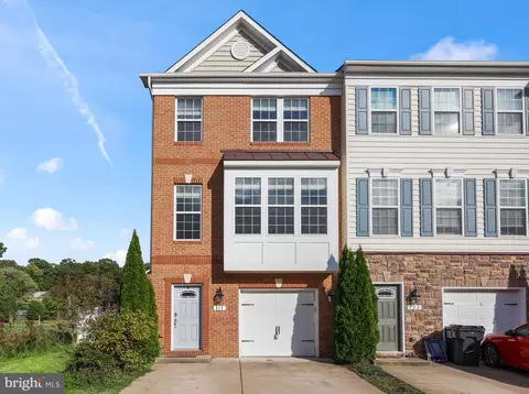 111 Hidden Brook Dr, Fredericksburg, VA 22405
