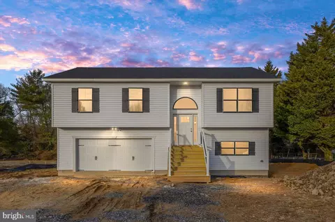 607 Jett St, Fredericksburg, VA 22405