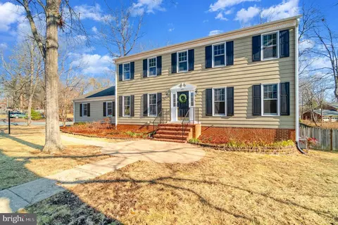 431 Collingwood Dr, Fredericksburg, VA 22405