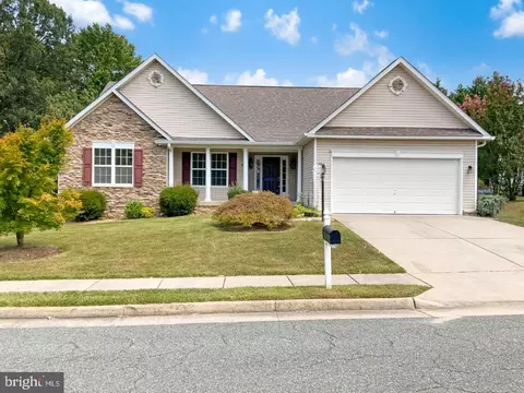 46 Hunton Dr, Fredericksburg, VA 22405
