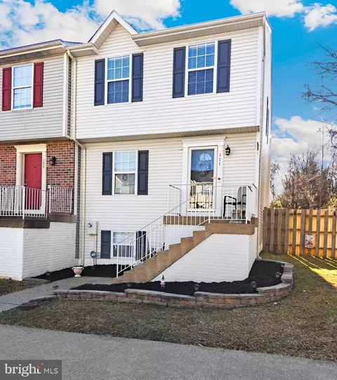 111 Mews Ct, Stafford, VA 22556