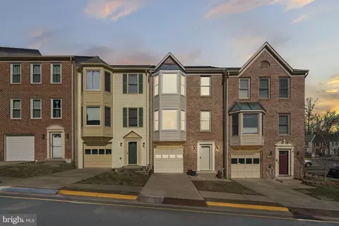 102 Sunny Hill Ct, Stafford, VA 22554
