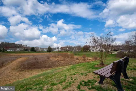 View/Area - 94 Aspen Hill Dr #23-2, Fredericksburg, VA 22406 photo 1 of 5