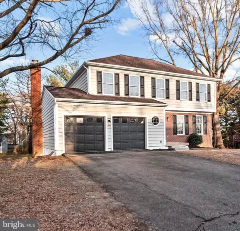 4 Dawson Dr, Fredericksburg, VA 22405