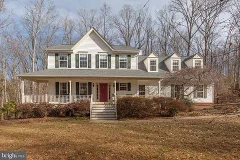 15 Lakebreeze Way, Fredericksburg, VA 22406