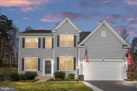 3 Canberra Ct, Fredericksburg, VA 22405