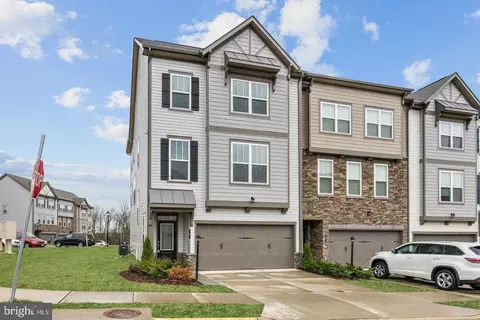 1 Coulter Ln, Stafford, VA 22554