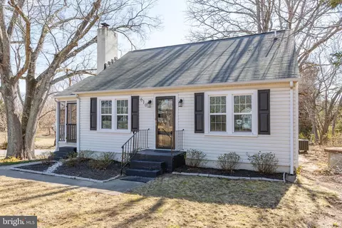 610 White Oak Rd, Fredericksburg, VA 22405
