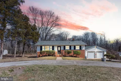 626 Truslow Rd, Fredericksburg, VA 22406
