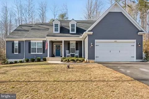 561 Homestead Ln, Fredericksburg, VA 22406