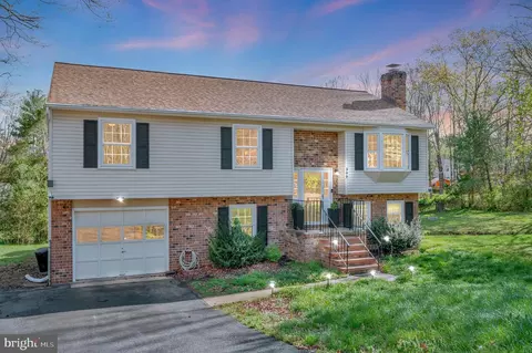 309 Huckstep Ave, Stafford, VA 22556