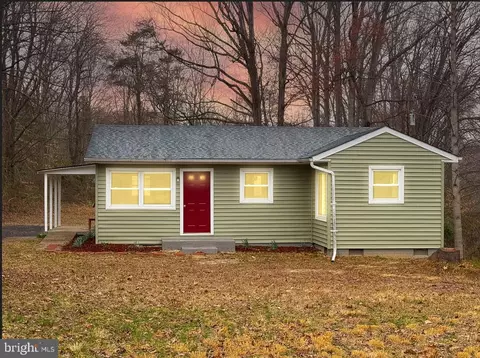 79 Pine View Dr, Fredericksburg, VA 22406