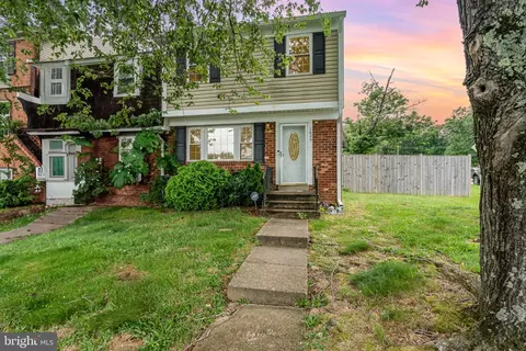 1029 Thomas Jefferson Pl, Fredericksburg, VA 22405