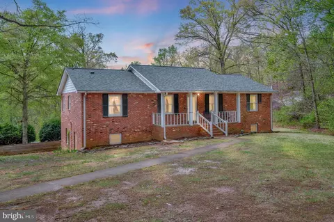 580 Hope Rd, Stafford, VA 22554