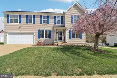 19 Glen Oak Rd, Fredericksburg, VA 22405