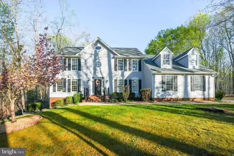 100 Mountain Laurel Ct, Fredericksburg, VA 22406