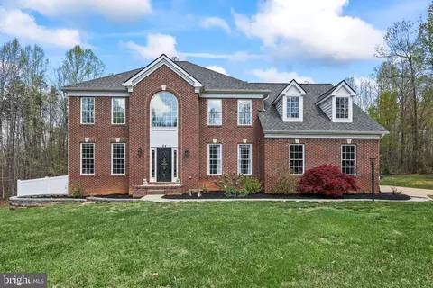 24 Kestral Ln, Fredericksburg, VA 22406