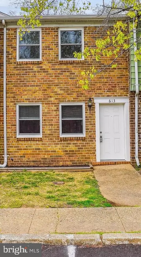 613 Olde Forge Dr, Fredericksburg, VA 22405