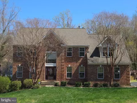 790 Winterberry Dr, Fredericksburg, VA 22405