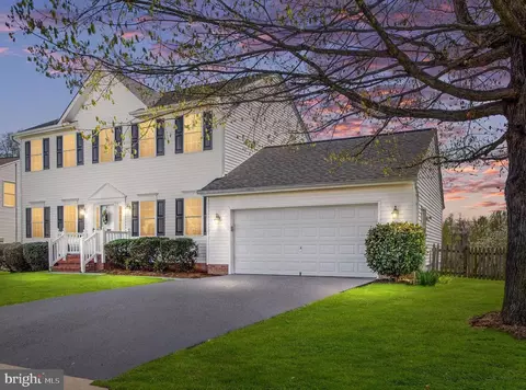365 Portland Dr, Fredericksburg, VA 22405