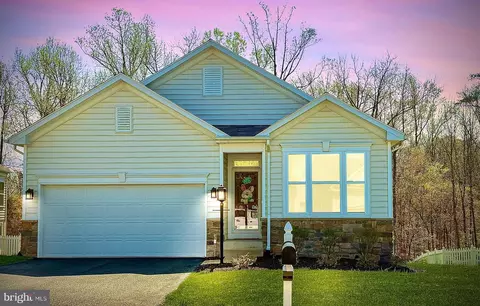 10 Dabney Ct, Fredericksburg, VA 22405