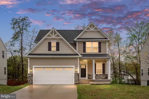 120 Brooke Village Dr, Fredericksburg, VA 22405