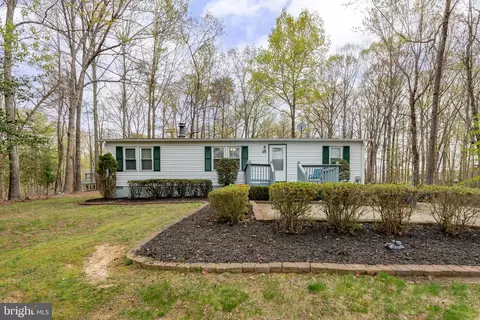 15 Mickelson Ln, Stafford, VA 22554