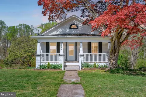 1588 Mountain View Rd, Stafford, VA 22554
