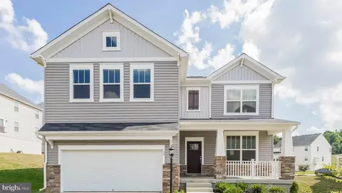 814 Long Meadow Dr, Fredericksburg, VA 22406