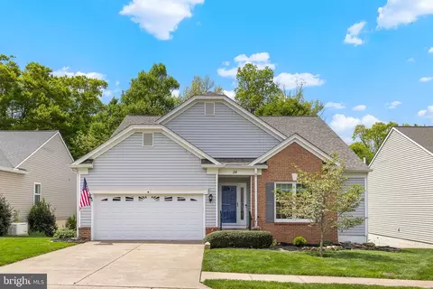 24 Dayton Cir, Fredericksburg, VA 22406