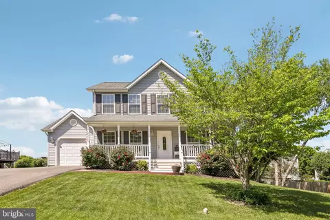 5 Meade Ct, Stafford, VA 22554