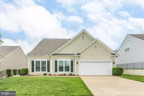 363 Bridgewater Cir, Fredericksburg, VA 22406