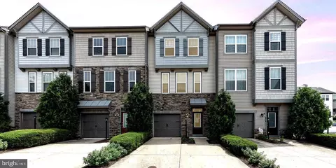102 Drayman Ln #42, Stafford, VA 22554