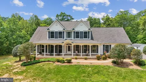 301 Gentle Breeze Cir, Fredericksburg, VA 22406