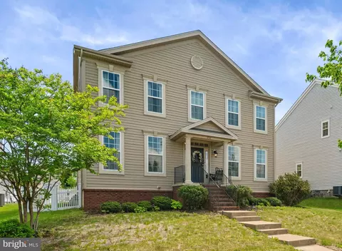 232 Almond Dr, Stafford, VA 22554