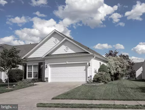 11 Lucketts Dr, Fredericksburg, VA 22406