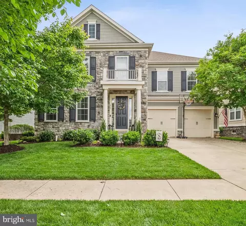 517 Apricot St, Stafford, VA 22554