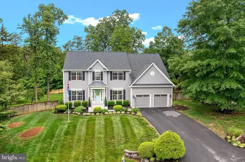 4 Saint Vincent Ct, Stafford, VA 22556