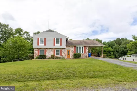 7 Patton Ln, Fredericksburg, VA 22406