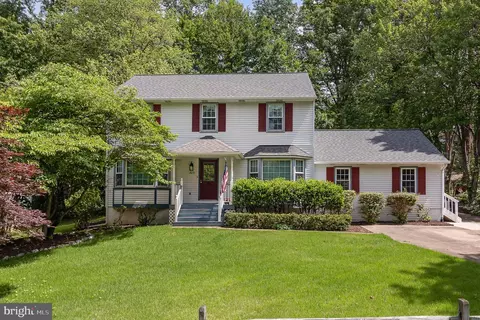 2070 Farragut Dr, Stafford, VA 22554