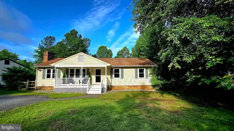 2135 Aquia Dr, Stafford, VA 22554